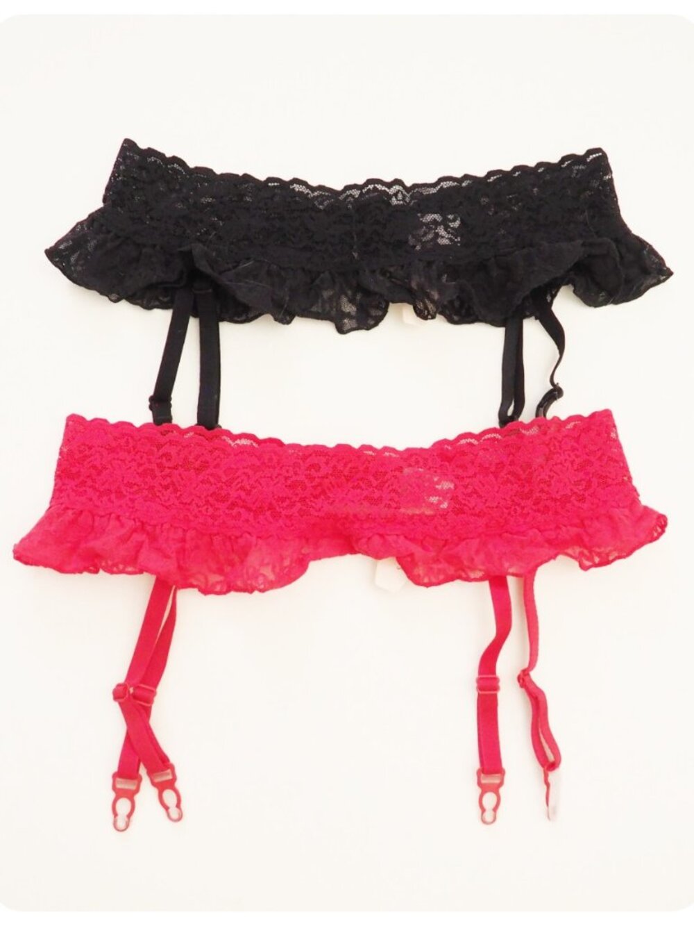 NWT Vintage Victoria’s Secret 2 Lace Garter Belts Red Black sz xs/s